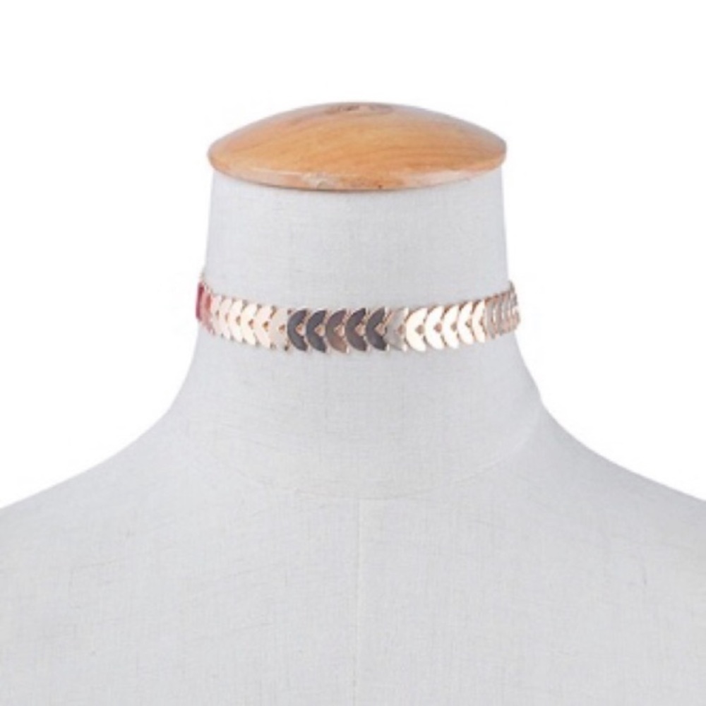 ⭐️3/$17⭐️ OR ❌FREE WITH PURCHASE❌ Gold Chevron Sequin Choker Necklace new